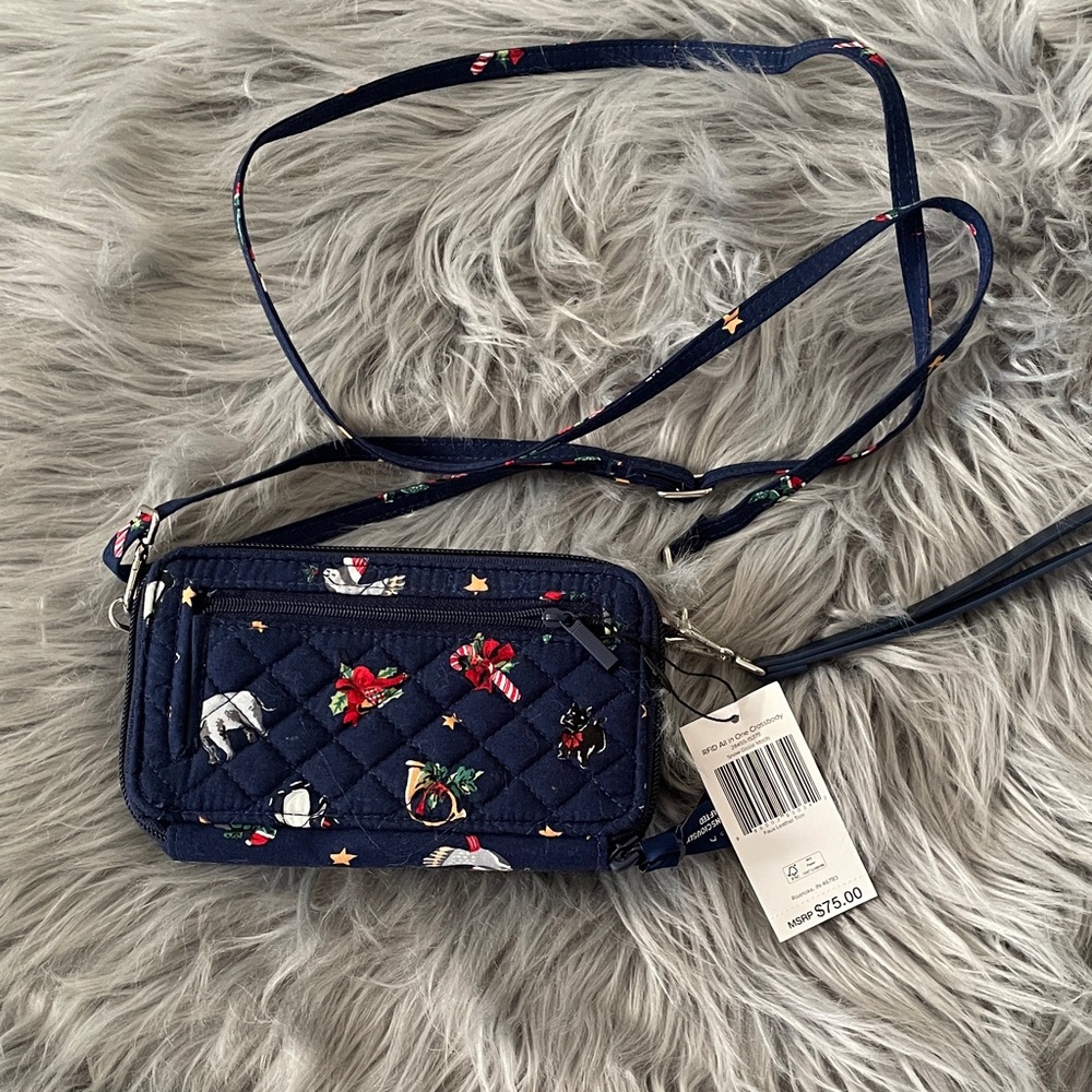 🎄Vera Bradley Navy RFID All in One Crossbody Bag with Holiday Print